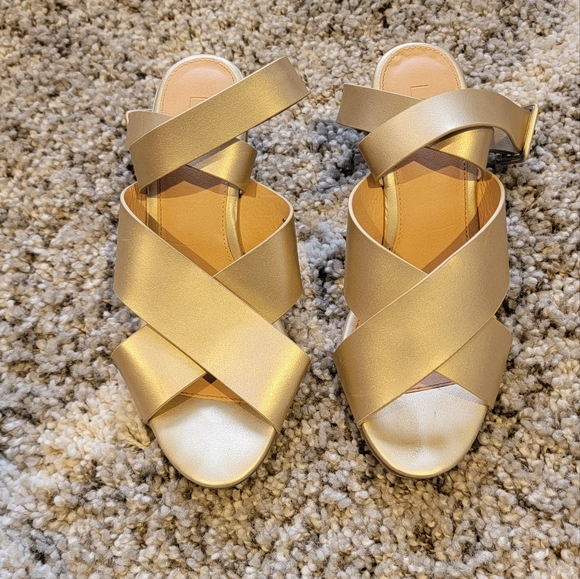 LOFT sandals - Picture 2 of 4